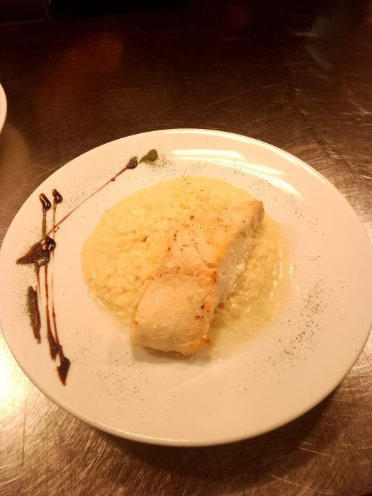 Robalo Assado com Risoto de Limão Siciliano